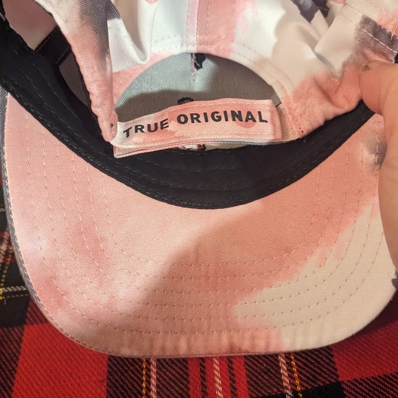 SUPER COOL MINNIE MOUSE DISNEY HAT LIKE NEW MAKE OFFER - Picture 2 of 3